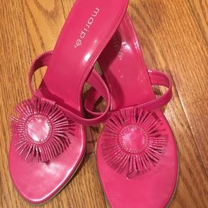 Maripe 8 1/2 fuschia leather thong sandals